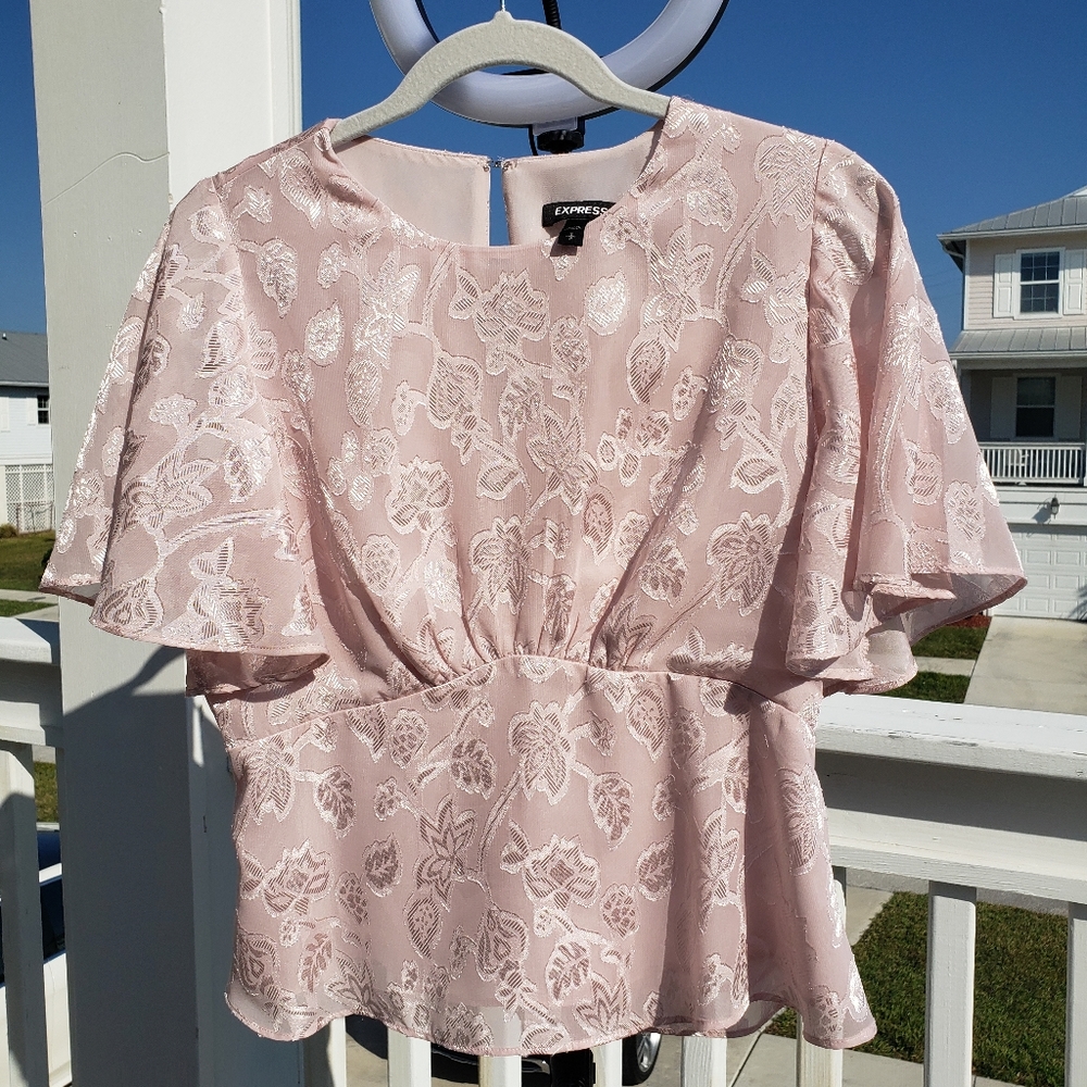 NWOT Express Top